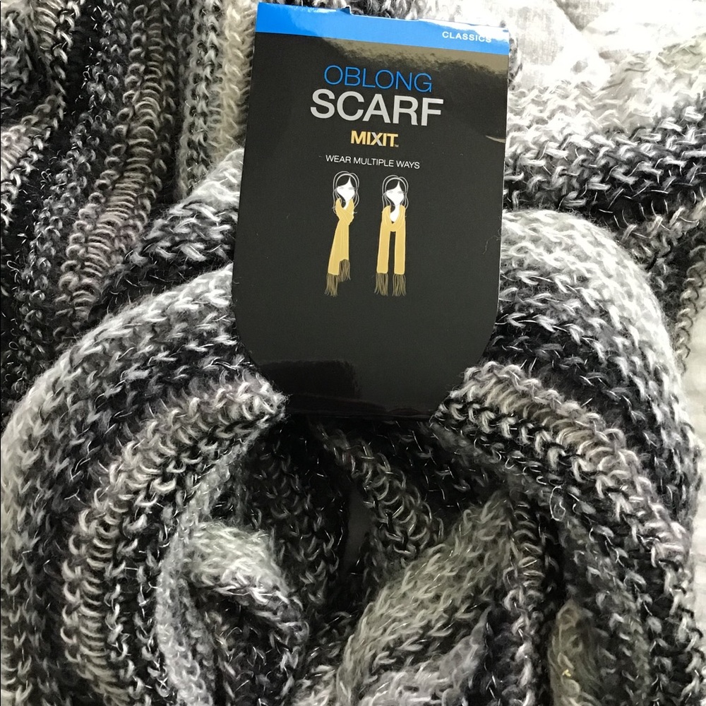 Multi Way Fashion Scarf - Picture 4 of 4